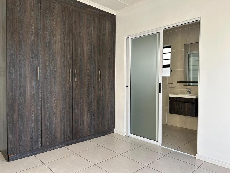 To Let 3 Bedroom Property for Rent in Sandown Western Cape